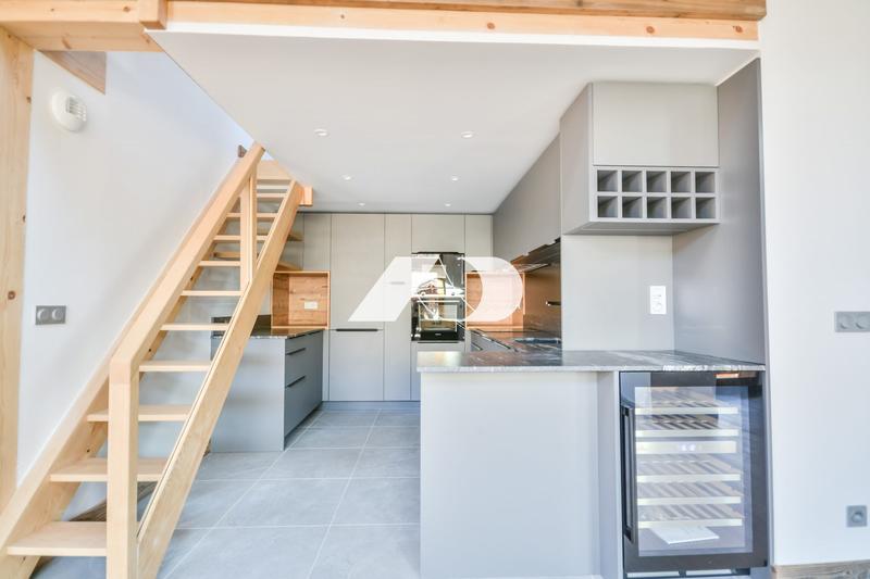 Appartement - 145 m² - 5 pièces