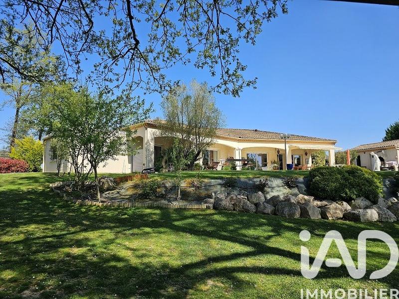 Maison - 174 m² - 5 pièces