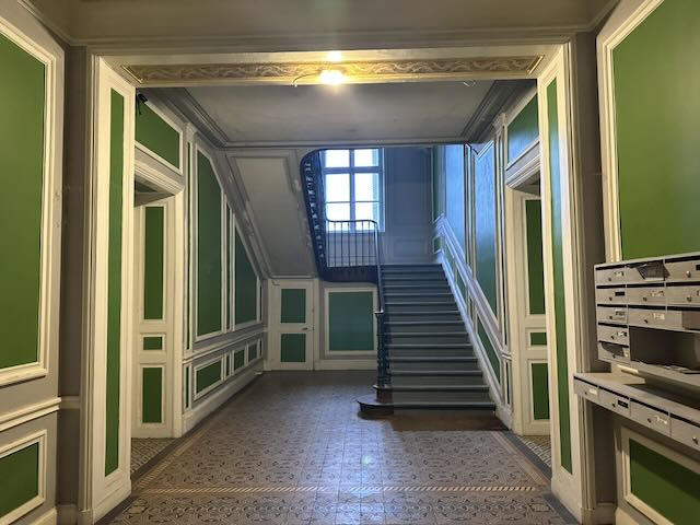 Appartement - 95 m² - 5 pièces