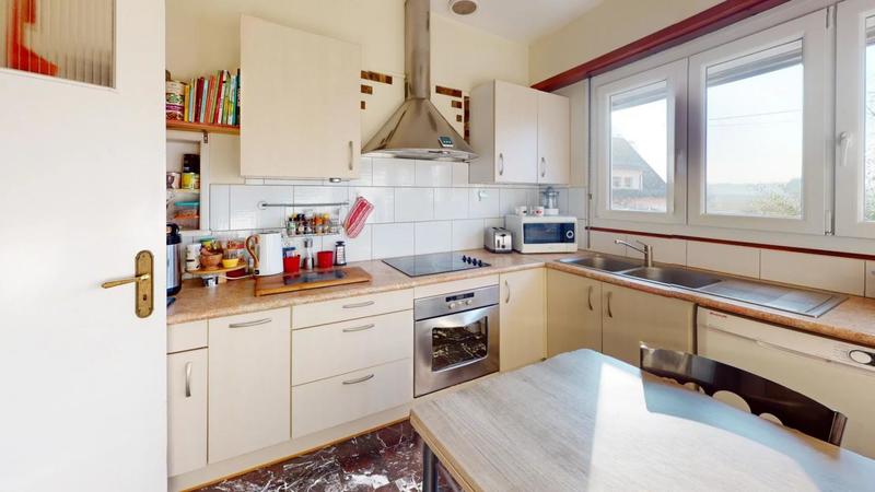 Maison - 210 m² - 7 pièces