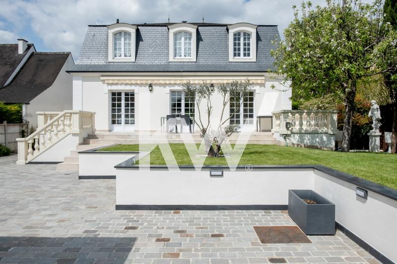 Maison d'architecte - 157 m² - 6 pièces