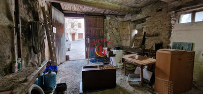 Parking / Garage - 70 m²