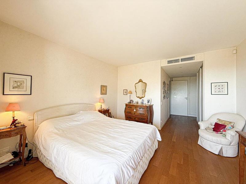 Appartement - 95 m² - 4 pièces