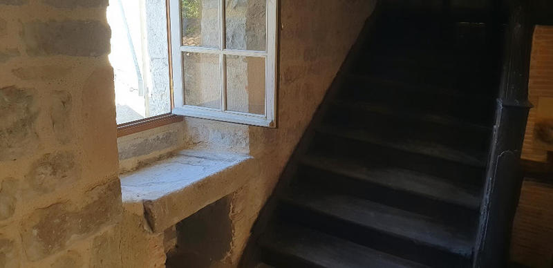 Maison - 250 m² - 6 pièces