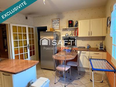 Maison - 207 m² - 7 pièces