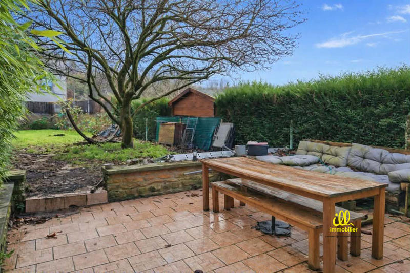 Maison - 96 m² - 5 pièces