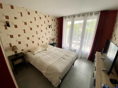 Appartement - 81 m² - 5 pièces