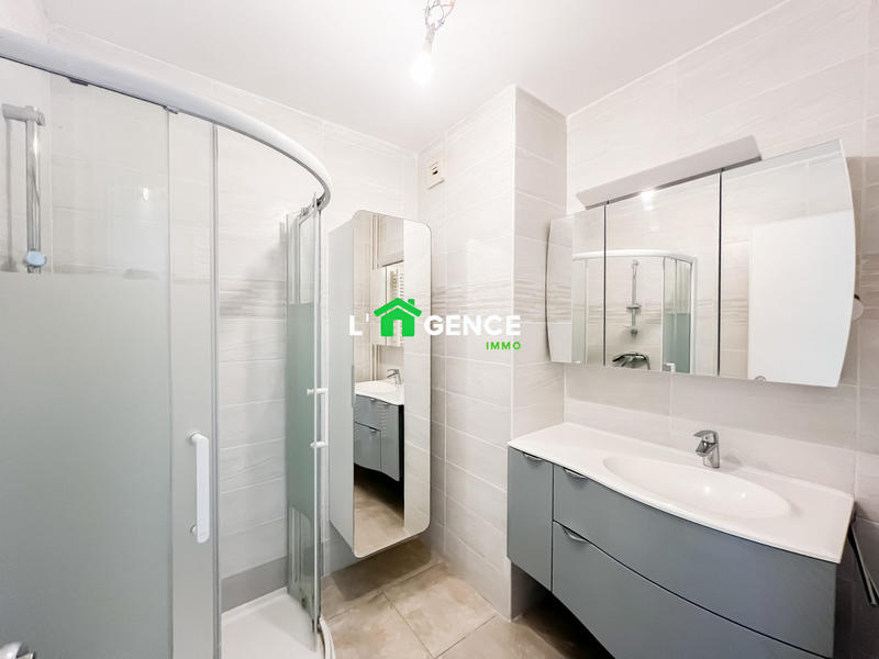 Appartement - 75 m² - 4 pièces