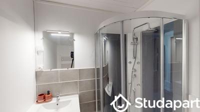 Chambre - 82 m² - 1 pièce