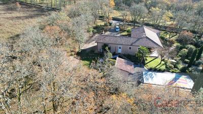 Maison - 163 m² - 5 pièces