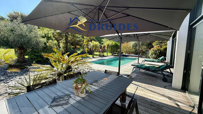 Maison - 150 m² - 5 pièces