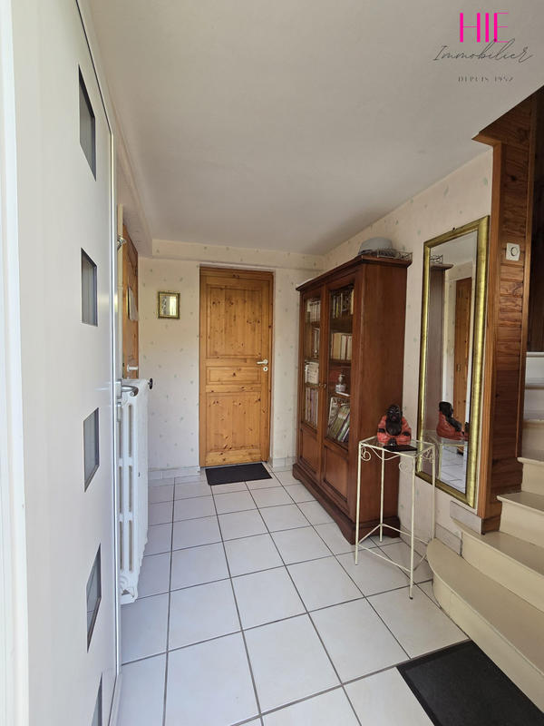 Maison traditionnelle - 90 m² - 6 pièces