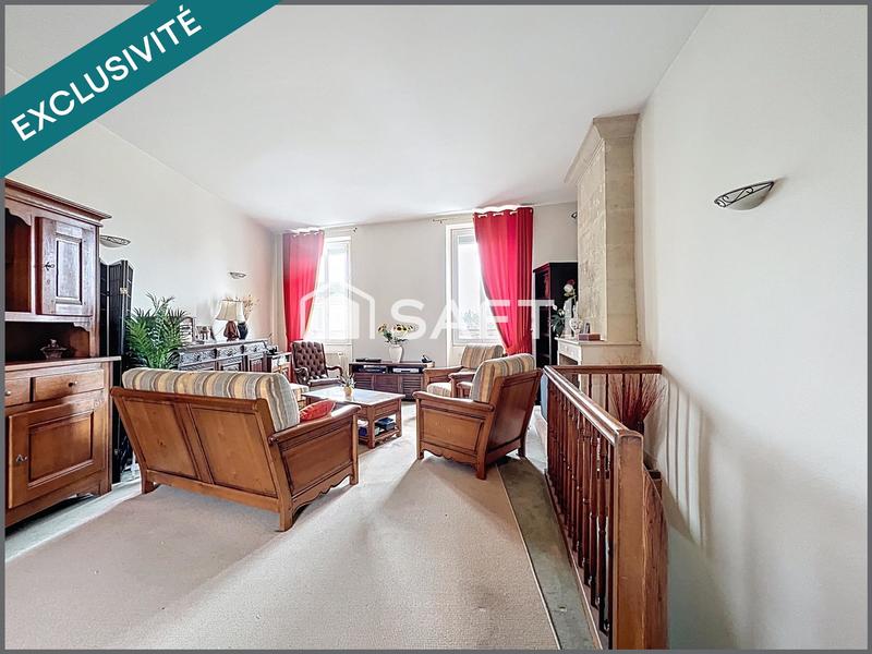 Maison - 228 m² - 8 pièces