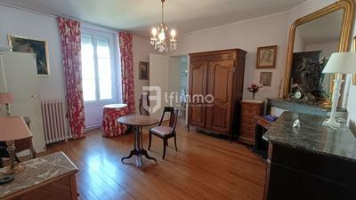 Maison de ville - 180 m² - 4 pièces