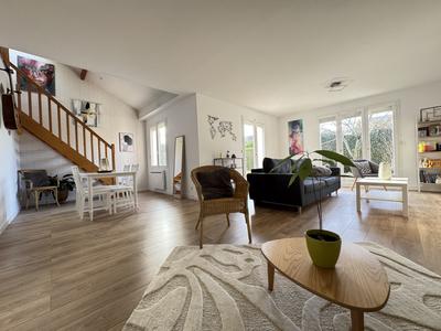 Maison - 105 m² - 6 pièces