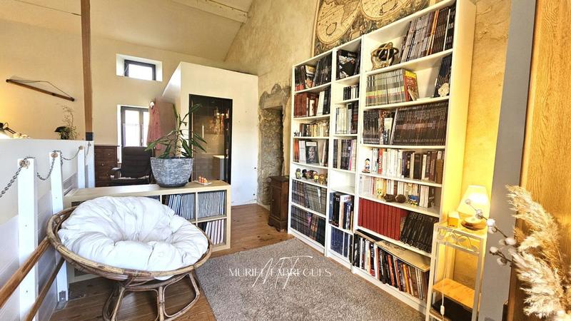 Maison - 189 m² - 6 pièces