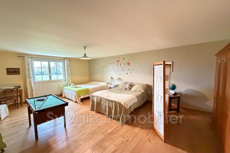 Maison - 231 m² - 6 pièces