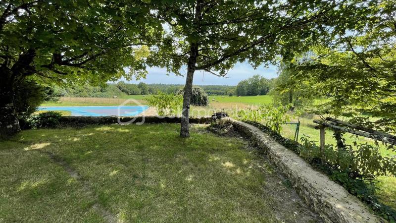 Demeure - 226 m² - 7 pièces