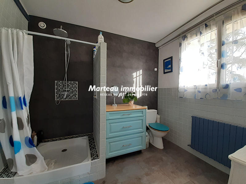 Maison - 250 m² - 6 pièces