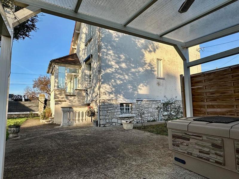 Propriété - 91 m² - 5 pièces