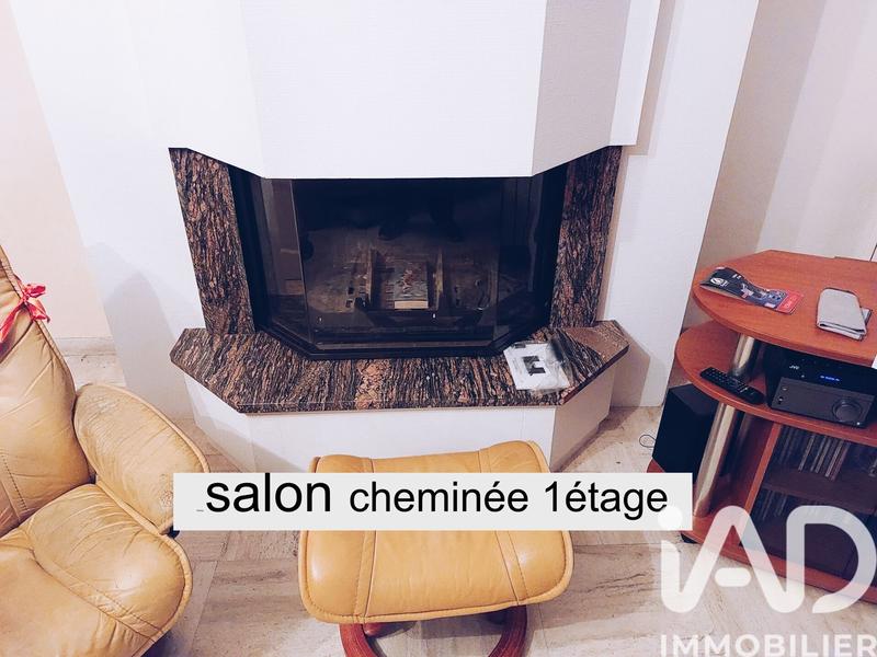 Maison - 167 m² - 8 pièces