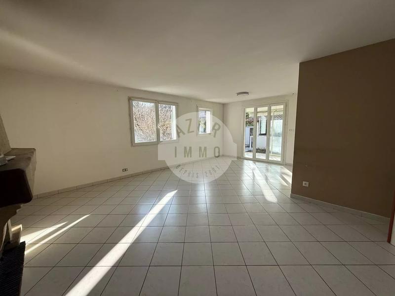 Maison - 197 m² - 7 pièces