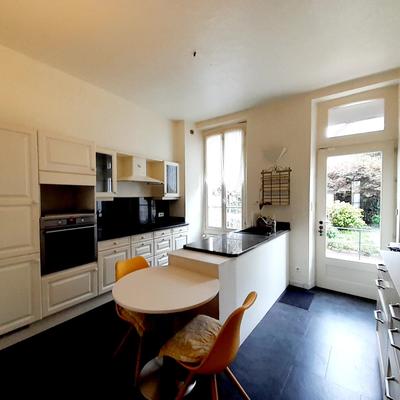 Maison - 163 m² - 5 pièces