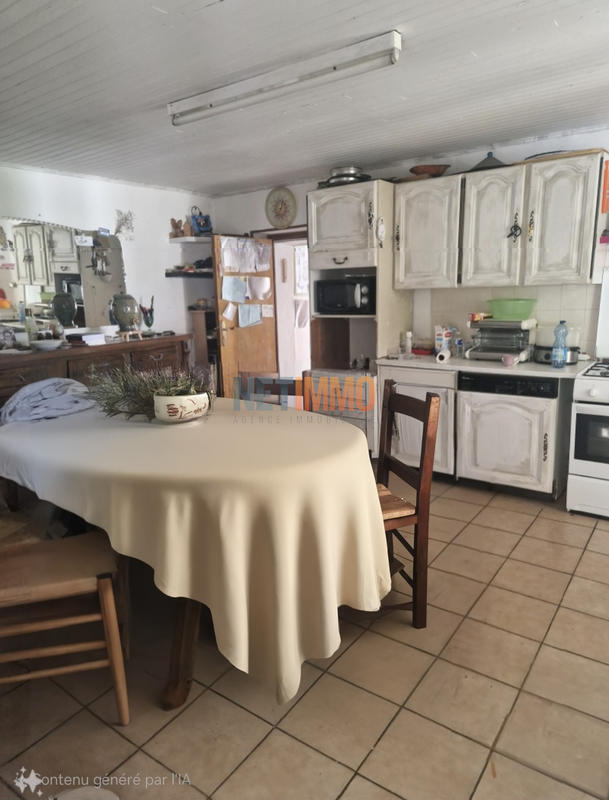 Maison - 180 m² - 10 pièces