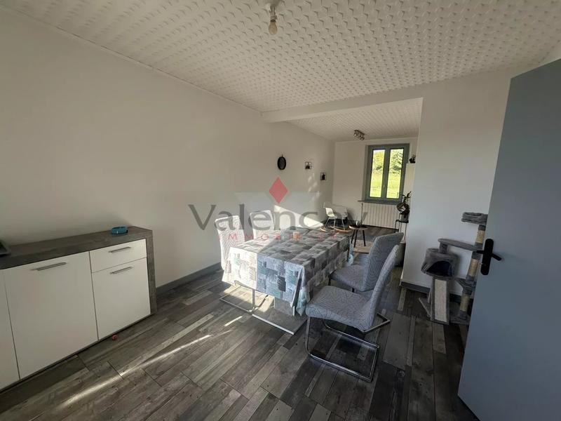 Maison - 98 m² - 4 pièces