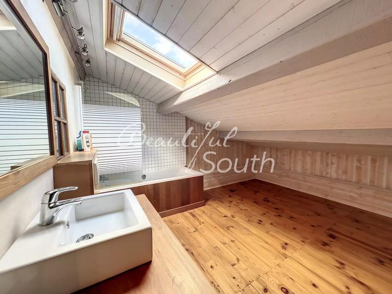 Hôtel particulier - 334 m² - 12 pièces