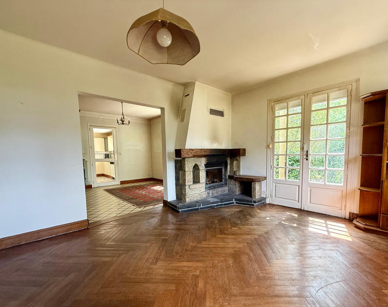 Maison - 143 m² - 6 pièces