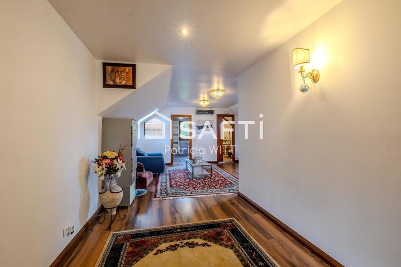 Maison - 215 m² - 7 pièces