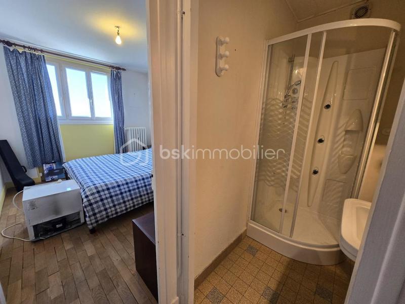 Appartement - 99 m² - 4 pièces