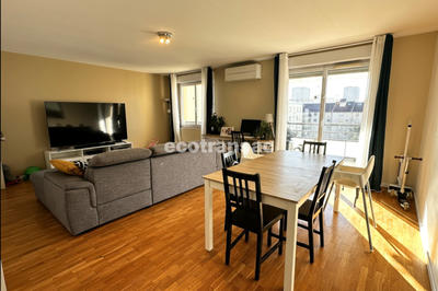 Appartement - 97 m² - 4 pièces