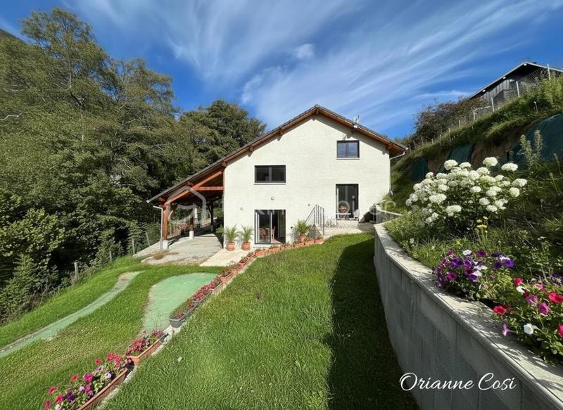 Maison traditionnelle - 120 m² - 5 pièces