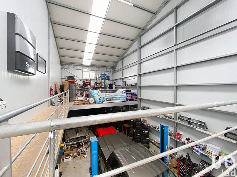 Local commercial - 204 m²