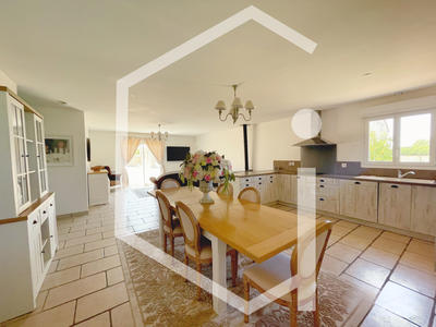 Maison - 105 m² - 4 pièces