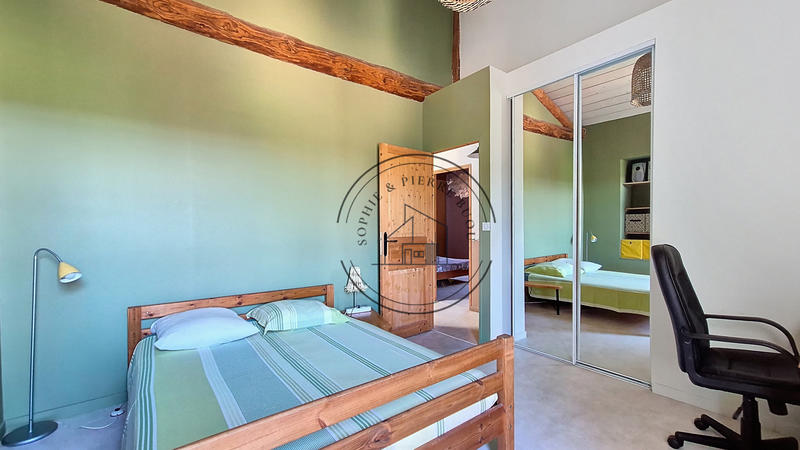 Maison - 450 m² - 19 pièces