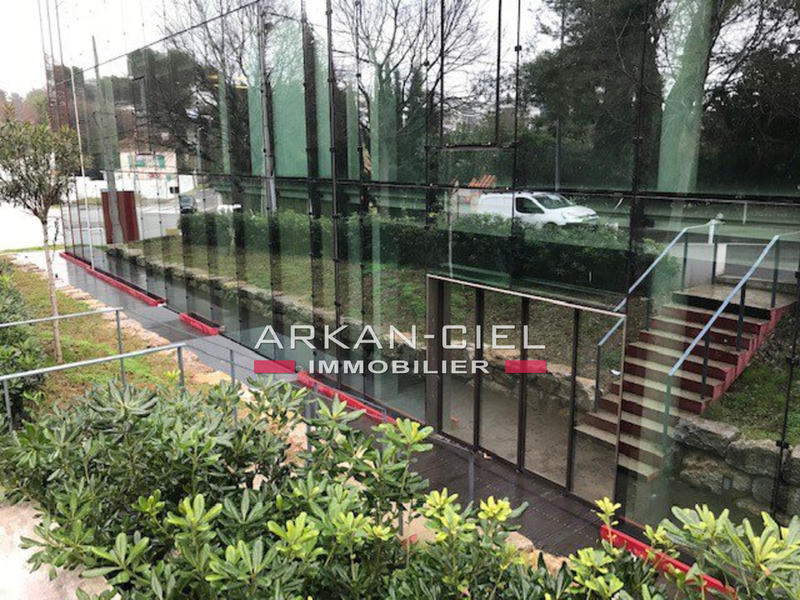 Local commercial - 200 m²