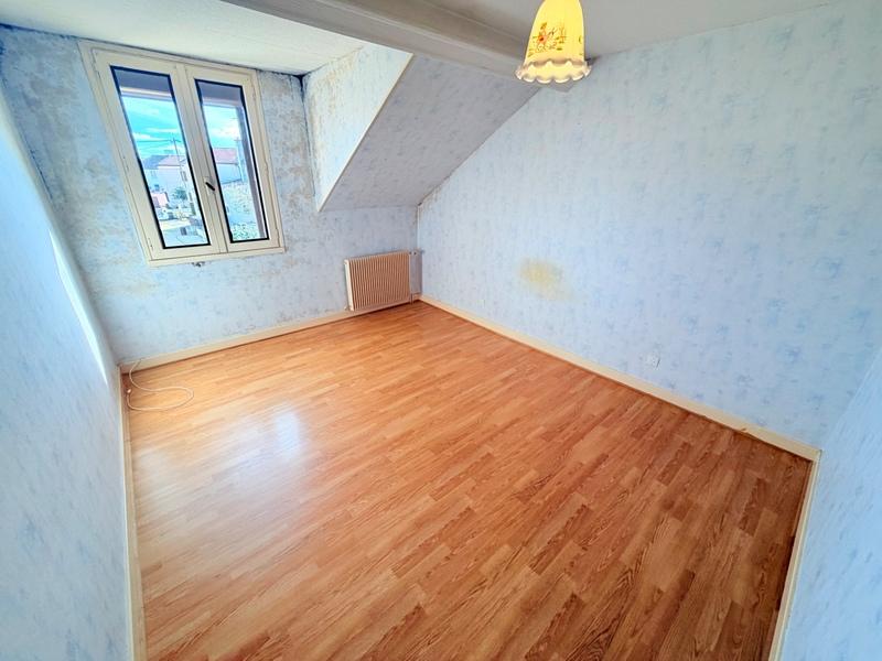 Maison - 92 m² - 5 pièces