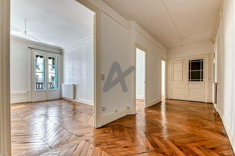 Appartement - 76 m² - 3 pièces
