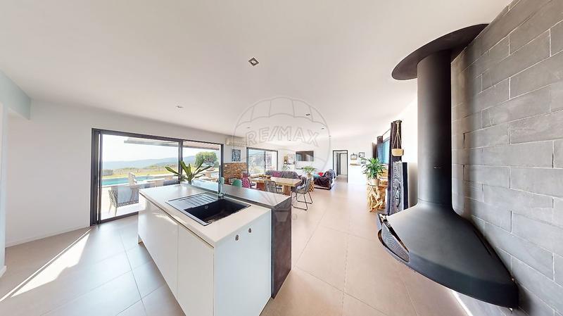 Villa - 150 m² - 4 pièces