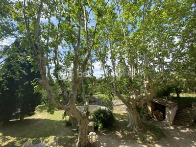 Maison - 389 m² - 13 pièces