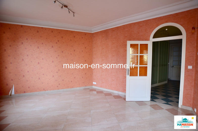 Maison traditionnelle - 230 m² - 6 pièces