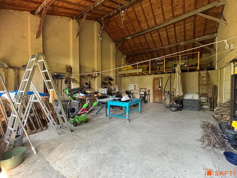 Maison - 227 m² - 7 pièces