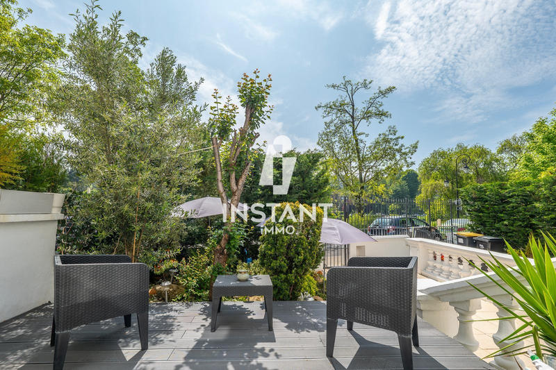 Maison - 179 m² - 6 pièces