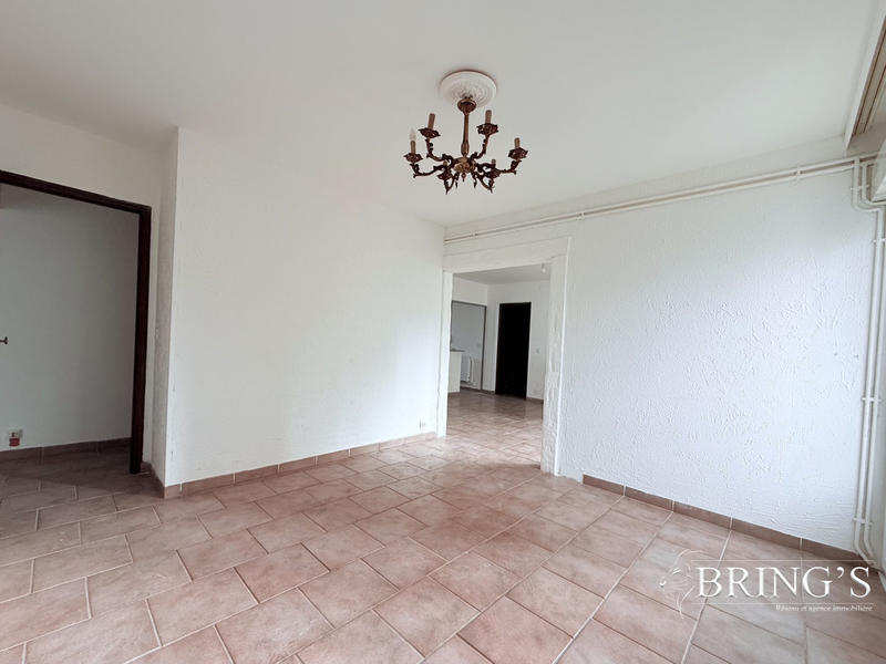 Appartement - 87 m² - 5 pièces