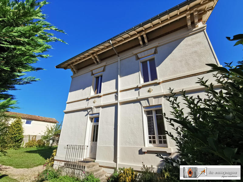 Maison ancienne - 177 m² - 7 pièces