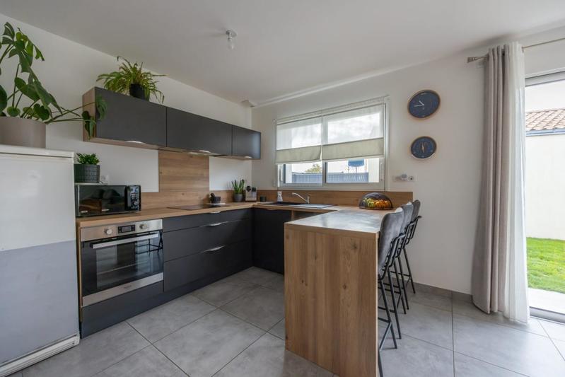 Maison - 95 m² - 4 pièces