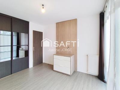 Appartement - 96 m² - 4 pièces